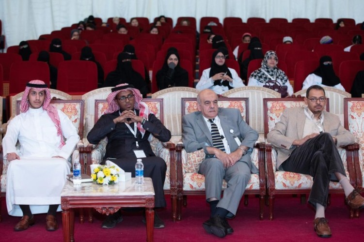 ٧٠٠ ممارس و ٤٢ متحدثاً ينهون ٢٩ ساعة طبية معتمدة في مؤتمر صحة الجبيل