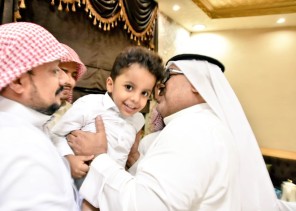 مدير تعليم جازان”دويري”ينقل تعازي وزير التعليم لأسرة المعلم “عكور”