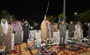 محافظ الطائف يشارك الأهالي فرحة فوز المملكة باستضافة كاس العالم