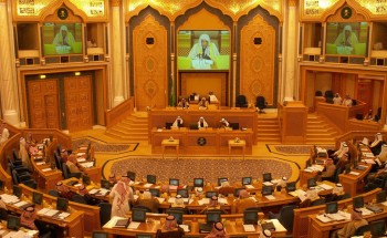 الشورى يطالب وزارة التعليم بدراسة الآثار المترتبة على إغلاق بعض فروع الجامعات في المحافظات ذات الكثافة السكانية والبعيدة عن المقار الرئيسة الشورى يطالب وزارة التعليم بدراسة الآثار المترتبة على إغلاق بعض فروع الجامعات في المحافظات ذات الكثافة السكانية والبعيدة عن المقار الرئيسة