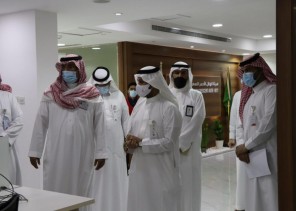 رئيس هيئة الهلال الأحمر يقوم بزيارة تفقدية لفرع الهيئة بمنطقة الرياض