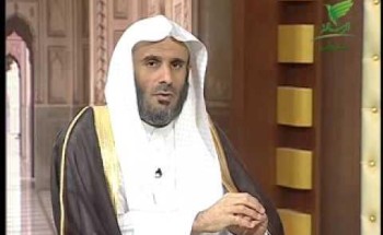 “الشبيلي”: “إخراج زكاة الفطر نقوداً أو طعاماً” فيه خلاف كبير وقديم بين العلماء.. والأمر فيه سعة (فيديو) “الشبيلي”: “إخراج زكاة الفطر نقوداً أو طعاماً” فيه خلاف كبير وقديم بين العلماء.. والأمر فيه سعة (فيديو)