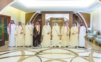 أمير الشرقية يكرّم الداعمين والمشاركين في مهرجان «كلنا الخفجي» بنسخته العاشرة أمير الشرقية يكرّم الداعمين والمشاركين في مهرجان «كلنا الخفجي» بنسخته العاشرة