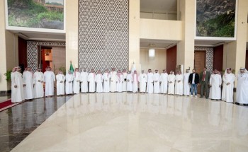 اللجنة الصناعية بغرفة جازان تعقد لقاء مع الرئيس التنفيذي لشركة أسمنت المنطقة الجنوبية.. اللجنة الصناعية بغرفة جازان تعقد لقاء مع الرئيس التنفيذي لشركة أسمنت المنطقة الجنوبية..