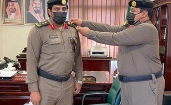 مدير شرطة الجوف يقلد عدد من الضباط رتبهم الجديدة مدير شرطة الجوف يقلد عدد من الضباط رتبهم الجديدة