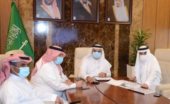 أمين الشرقية يناقش الاستراتيجيات والمبادرات والخطط البلدية المستجدة وبرنامج ركائز استدامة كفاءة الإنفاق أمين الشرقية يناقش الاستراتيجيات والمبادرات والخطط البلدية المستجدة وبرنامج ركائز استدامة كفاءة الإنفاق