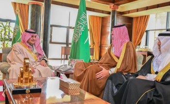 أمير تبوك يستقبل رئيس مجلس إدارة شركة أسمنت تبوك أمير تبوك يستقبل رئيس مجلس إدارة شركة أسمنت تبوك