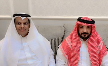 الاعلامي بن مرشد ورجل الاعمال بن سعيد في زيارة العقيد خالد بن فلاح في ديوانه الخاص بمحافظة بقيق. الاعلامي بن مرشد ورجل الاعمال بن سعيد في زيارة العقيد خالد بن فلاح في ديوانه الخاص بمحافظة بقيق.