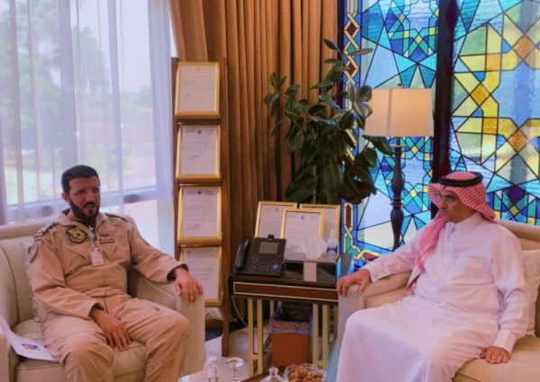 مدير تعليم الطائف يلتقي بقائد قاعدة الملك فهد الجوية بالقطاع الغربي مدير تعليم الطائف يلتقي بقائد قاعدة الملك فهد الجوية بالقطاع الغربي