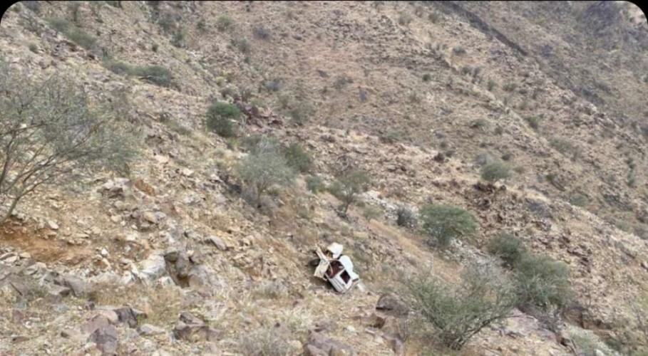 الهلال الأحمر بالباحة: انقلاب مركبة في عقبة نصبه بـ”غامد الزناد” .. ووفاة شخصين