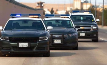 القبض على (4) مخالفين لنظام الإقامة لجمعهم مبالغ مالية مجهولة المصدر وتحويلها إلى خارج المملكة بطرق متعددة بالرياض القبض على (4) مخالفين لنظام الإقامة لجمعهم مبالغ مالية مجهولة المصدر وتحويلها إلى خارج المملكة بطرق متعددة بالرياض