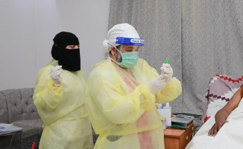  “الرعاية المنزلية” في تجمع الرياض الصحي الأول تقدم لقاح كورونا للمستفيدين “الرعاية المنزلية” في تجمع الرياض الصحي الأول تقدم لقاح كورونا للمستفيدين