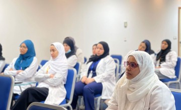 60 متدرب في دورة العمليات الجراحية بمستشفى الولادة والأطفال بالدمام 60 متدرب في دورة العمليات الجراحية بمستشفى الولادة والأطفال بالدمام