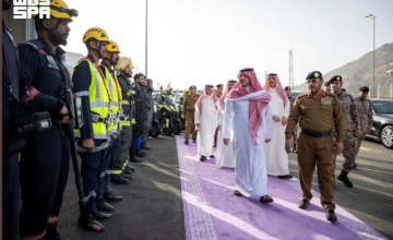 وزير الداخلية يتفقد جاهزية الدفاع المدني في مشعر منى ويطلع على خطط الطوارئ لموسم الحج