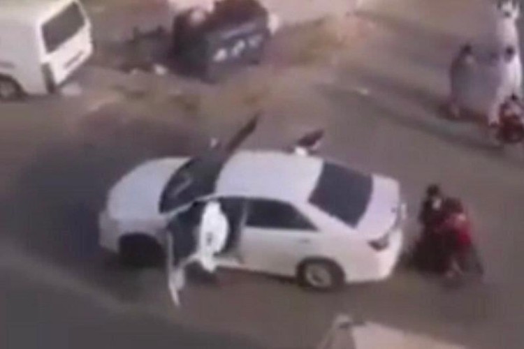 بعدما تبين أنه مزحة.. مصادر: الجهات الأمنية تضبط المشاركين في فيديو “اختطاف طفل في جدة”