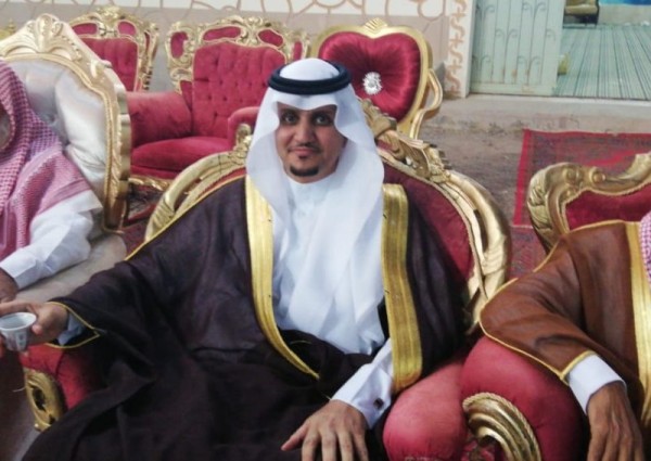الأستاذ أحمد الشويلعي والأستاذ سعود الشويلعي يحتفلان بزفاف أبنائهما الأستاذ أحمد الشويلعي والأستاذ سعود الشويلعي يحتفلان بزفاف أبنائهما
