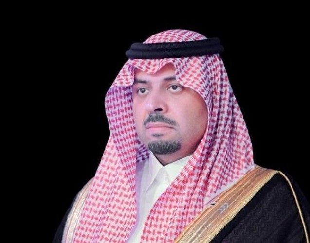 سمو الأمير فيصل بن خالد بن سلطان يهنِّئ نادي عرعر لصعوده إلى دوري الدرجة الأولى