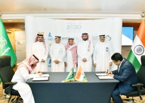 شركة سعودية توقع اتفاقية لتصدير 100 ألف طن سنويا للمنتجات البتروكيماوية للهند