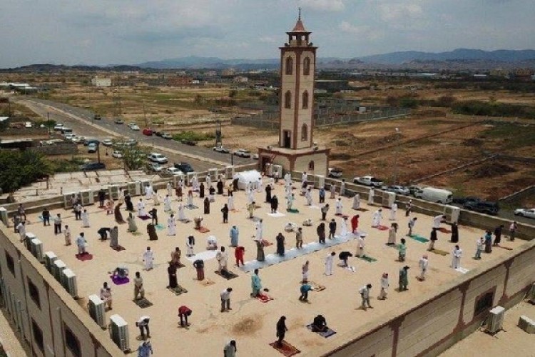 أول رد من الشؤون الإسلامية على الصلاة فوق أسطح المساجد والجوامع