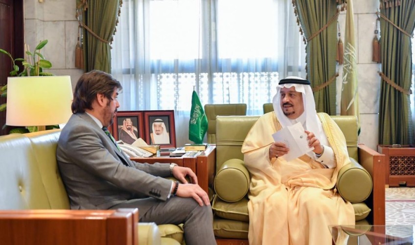 سمو أمير الرياض يستقبل سفير الأرجنتين لدى المملكة