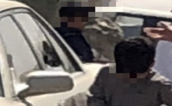 تهشيم زجاج سيارة متوقفة بأحد شوارع مخطط الخضراء .. وصدمة بشأن هوية الجناة! تهشيم زجاج سيارة متوقفة بأحد شوارع مخطط الخضراء .. وصدمة بشأن هوية الجناة!