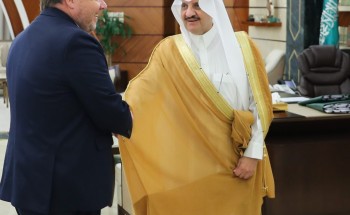 أمير الشرقية يستقبل القنصل العام الأمريكي بالظهران أمير الشرقية يستقبل القنصل العام الأمريكي بالظهران