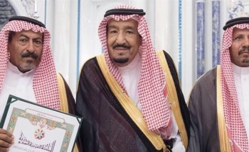 خادم الحرمين يمنح وسام الملك عبدالعزيز للشهيدين “ذيب” و”جاسر” ومليون ريال لورثة كل منهما