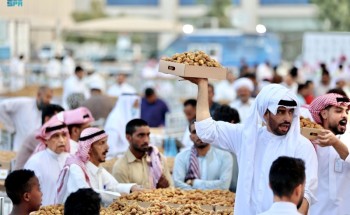 رواج كبير لـ موسم “طباخ التمر”.. ومختص يكشف عن أفضل موعد للشراء والتخزين رواج كبير لـ موسم “طباخ التمر”.. ومختص يكشف عن أفضل موعد للشراء والتخزين