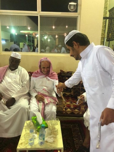 (مشاركة طلاب دار التوجيه الاجتماعي ببريده باليوم العالمي للمسن)