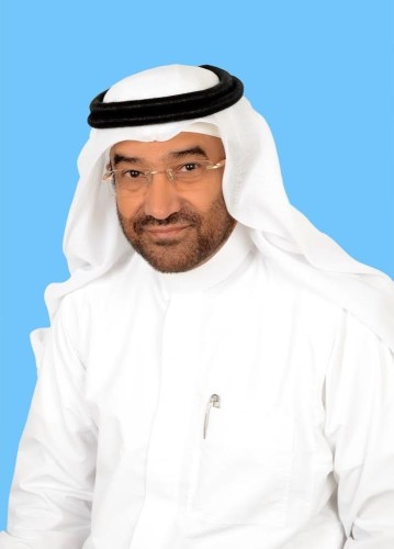الفقيه يرصد جزءًا من حياته عبر ” مذكرات طبيب”
