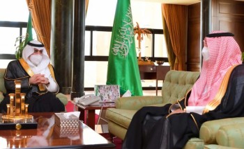 أمير تبوك يستقبل نائب وزير الموارد البشرية للتنمية الاجتماعية