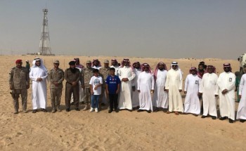 300 شتلة برية في صحراء النعيرية لـ «شهداء الواجب» 300 شتلة برية في صحراء النعيرية لـ «شهداء الواجب»