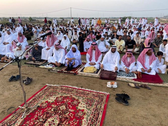 الشيخ علي خلاف النعمي يؤم المصلين في صلاة عيد الفطر المبارك لهذا العام 1444هــ