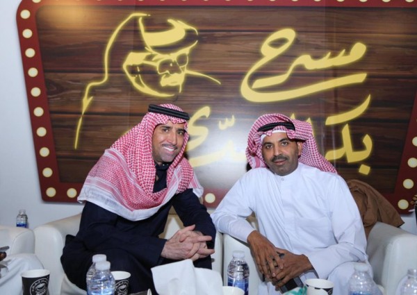 طارق العلي يفاجئ فايز المالكي وجمهور مسرحية وش أخبارك طارق العلي يفاجئ فايز المالكي وجمهور مسرحية وش أخبارك