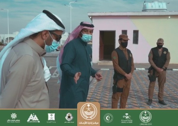 بتوجيهات من أمير حائل .. بالفيديو: جولات رقابية لتشديد الإجراءات الاحترازية ومعاقبة المخالفين بتوجيهات من أمير حائل .. بالفيديو: جولات رقابية لتشديد الإجراءات الاحترازية ومعاقبة المخالفين