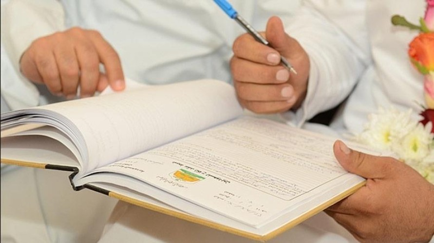 وزير العدل يوجّه بمساءلة مأذون زوّج طفلة عمرها 10 سنوات.. والنظر في عقد الزواج