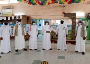 بالصور .. «رئيس مركز السقيد» يزور مدرسة السقيد الابتدائية والمتوسطة بالصور .. «رئيس مركز السقيد» يزور مدرسة السقيد الابتدائية والمتوسطة