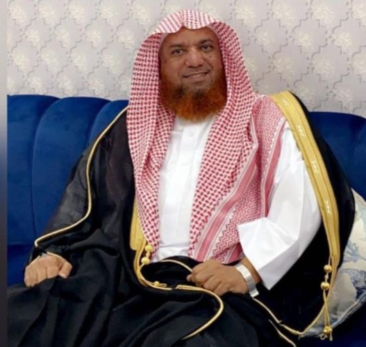 شيخ قرية العشه ” الحازمي” يهنئ القيادة الرشيدة بمناسبة حلول عيد الأضحى