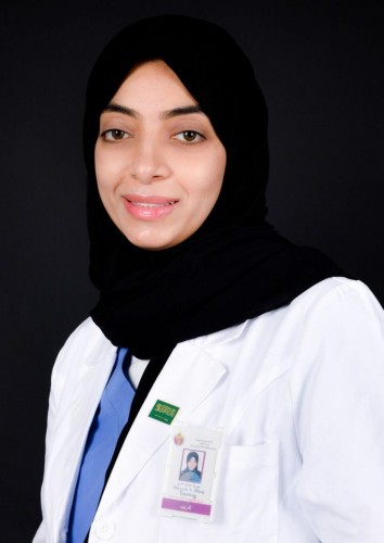 حورية الفرج تجتاز مناقشة رسالة الماجستير بجدارة