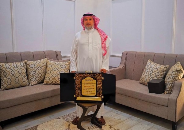 منسوبي وحدة الخدمات المساندة في البكيرية يكرمون  “الفايز “