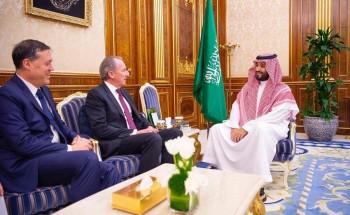 ولي العهد يلتقي رئيس مجلس إدارة بنك مورغان ستانلي “جيمس غورمان”