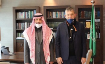 سفير المملكة لدى الأردن يلتقي المفوض العام للأونروا