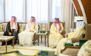 أمير الشرقية يستقبل معالي وزير الإعلام أمير الشرقية يستقبل معالي وزير الإعلام