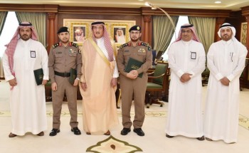 سمو أمير منطقة جازان يكرم محافظ الداير ومدير شرطة المنطقة ومساعد مدير الدفاع المدني بجازان.. سمو أمير منطقة جازان يكرم محافظ الداير ومدير شرطة المنطقة ومساعد مدير الدفاع المدني بجازان..