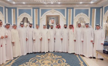 أمير قبيلة الرشايدة في الكويت “جاسم المسيلم” يستقبل  الشاعر الكبير عبدالله الاشرم في ديوانه العامر