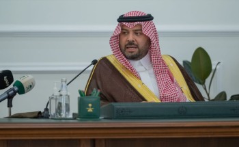 سمو أمير الحدود الشمالية يؤكد أهمية دور شيوخ القبائل وعمد الأحياء في دعم الحملة الوطنية لمكافحة المخدرات