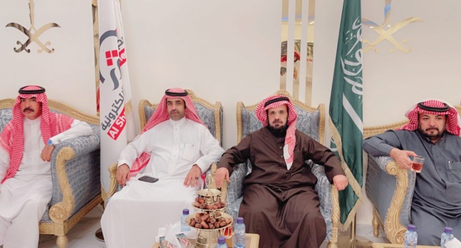 في زيارة جمعتهم على الود والصداقة والإخاء .. الإعلامي “عبدالرحمن بن مرشد” يستضيف مدير مكتب الأمير مشعل بن عبدالعزيز “الأستاذ حميد بن مصلاب” والشاعر ذويب الخياري