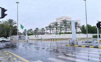 مع استمرار فرص هطول الأمطار.. مدينة حائل تشهد حالة من الأمطار