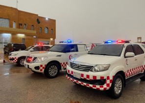 نظراً لما تشهده المنطقة من هطول أمطار .. الهلال الأحمر بالحدود الشمالية يرفع جاهزية الفرق الإسعافية نظراً لما تشهده المنطقة من هطول أمطار .. الهلال الأحمر بالحدود الشمالية يرفع جاهزية الفرق الإسعافية