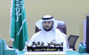 ترقية محافظ الدرب “القحطاني” للمرتبة الثانية عشرة ترقية محافظ الدرب “القحطاني” للمرتبة الثانية عشرة